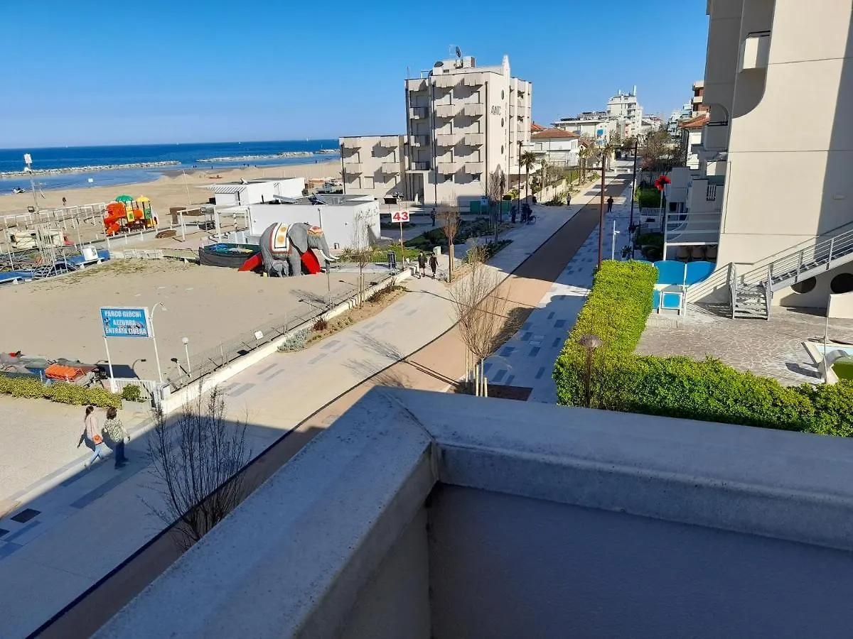 Appartamento Vista Mare Viserbella, Vicissimo Alla Fiera Rimini 0*,